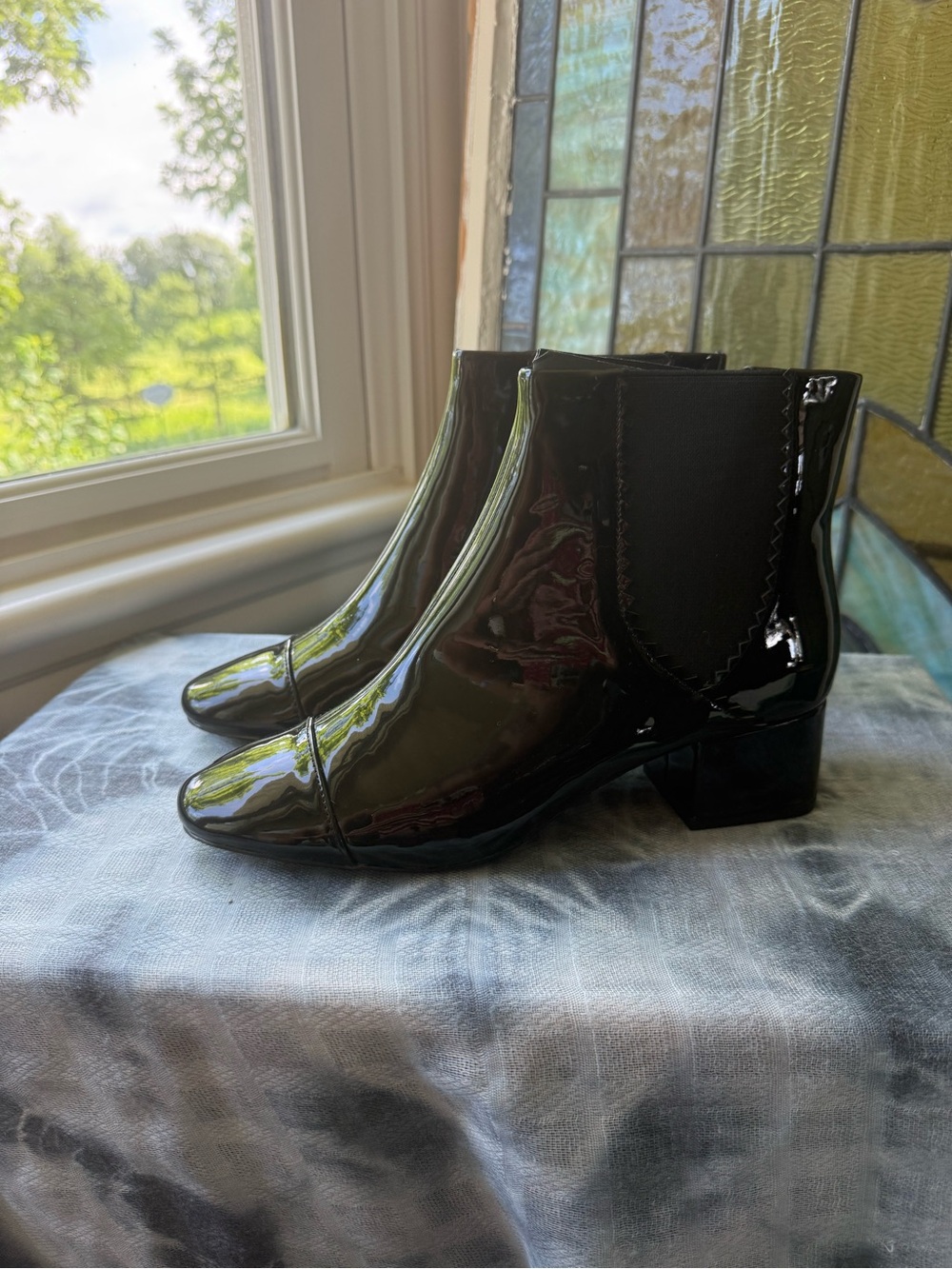 Violeta by Mango Women's UK Size 5 (US 7) Black Patent Chelsea Boot